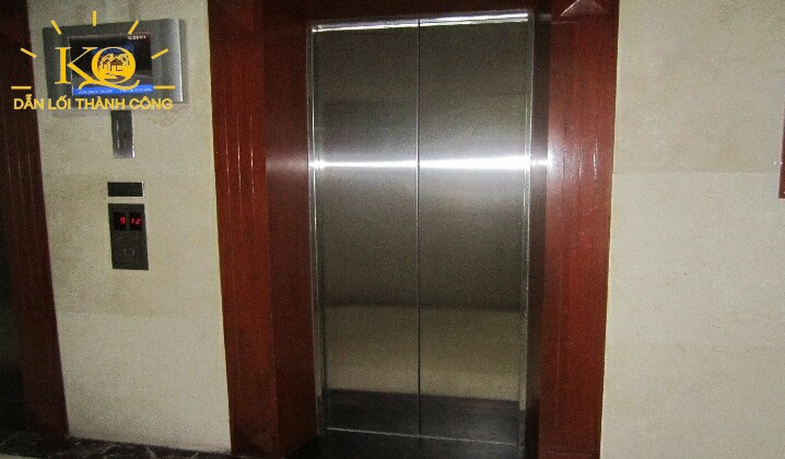  thang máy 
